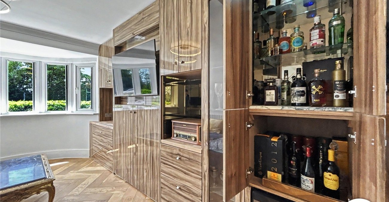 3 bedroom house for sale in Sidcup | Robinson Jackson