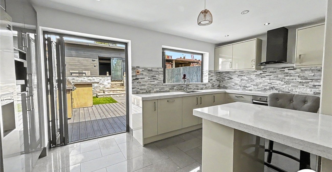 3 bedroom house for sale in Sidcup | Robinson Jackson