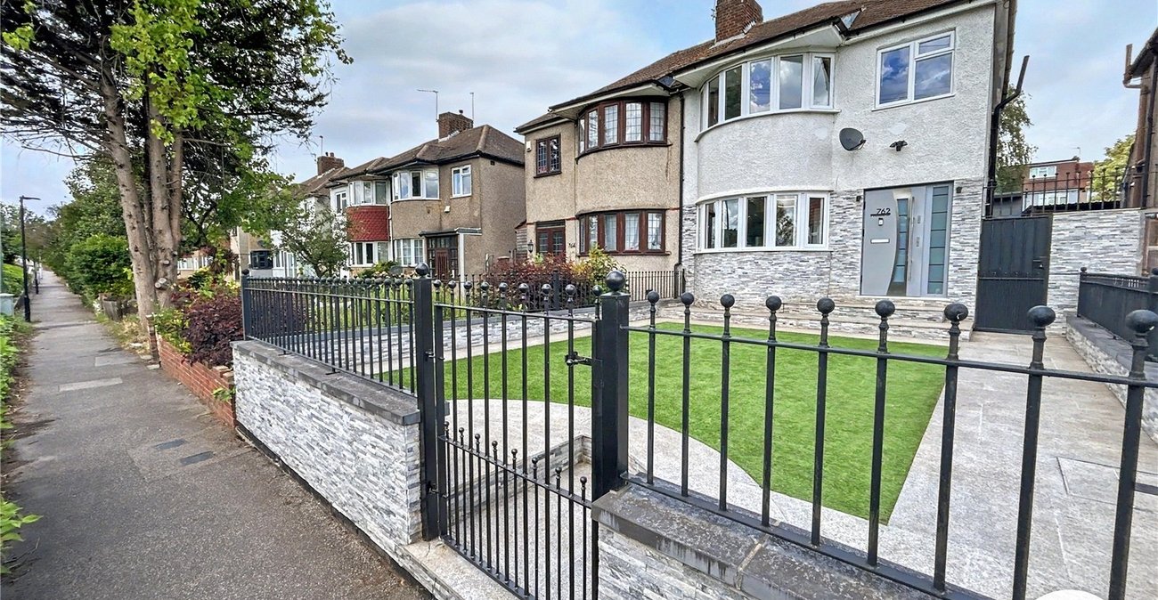 3 bedroom house for sale in Sidcup | Robinson Jackson