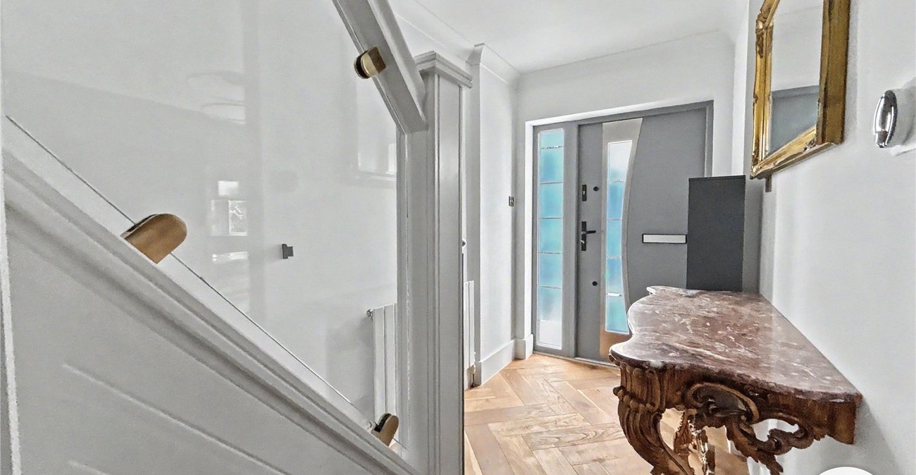3 bedroom house for sale in Sidcup | Robinson Jackson