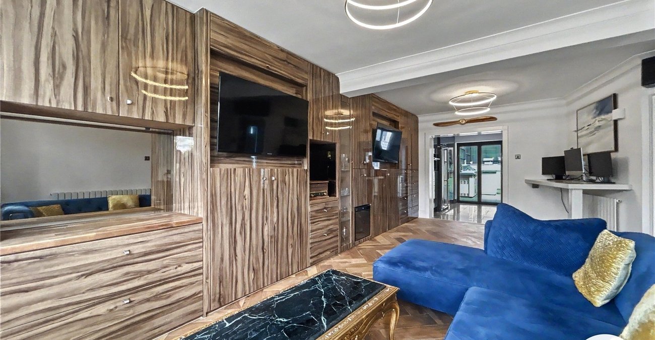 3 bedroom house for sale in Sidcup | Robinson Jackson