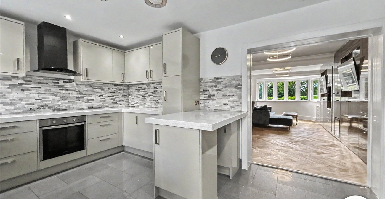 3 bedroom house for sale in Sidcup | Robinson Jackson