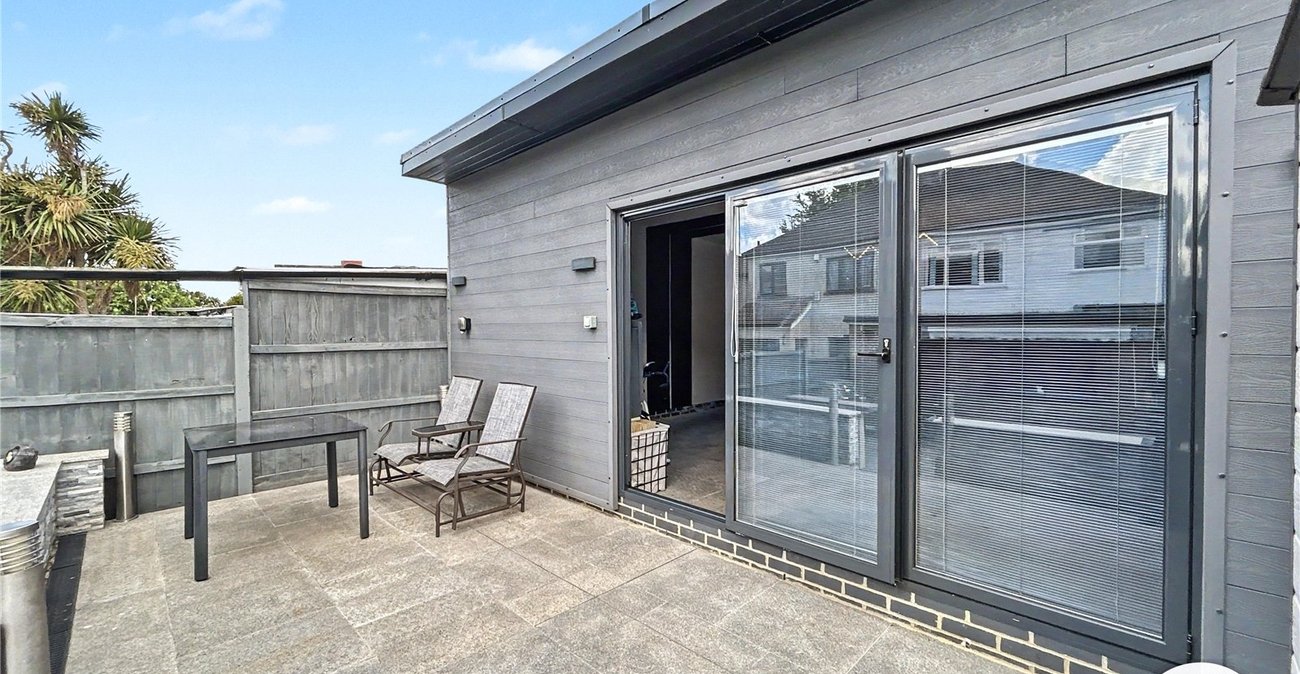 3 bedroom house for sale in Sidcup | Robinson Jackson