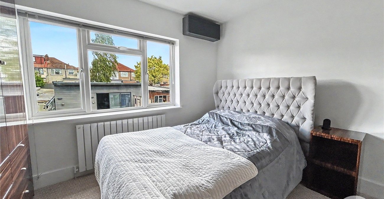 3 bedroom house for sale in Sidcup | Robinson Jackson