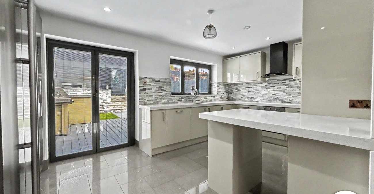 3 bedroom house for sale in Sidcup | Robinson Jackson