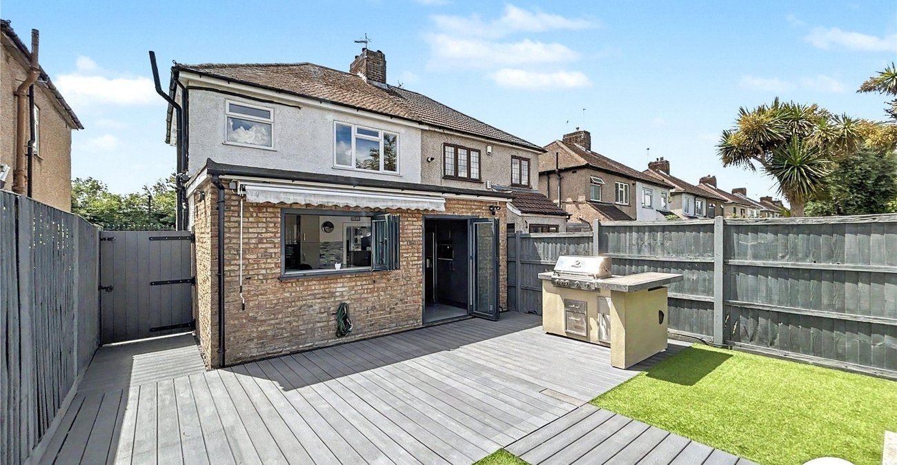 3 bedroom house for sale in Sidcup | Robinson Jackson