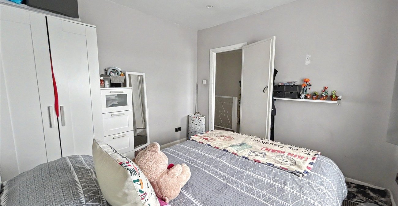 3 bedroom house for sale in Sidcup | Robinson Jackson