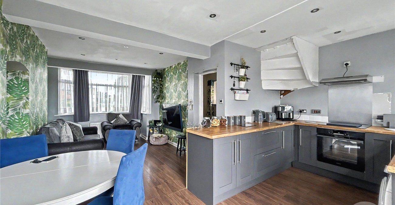 3 bedroom house for sale in Sidcup | Robinson Jackson