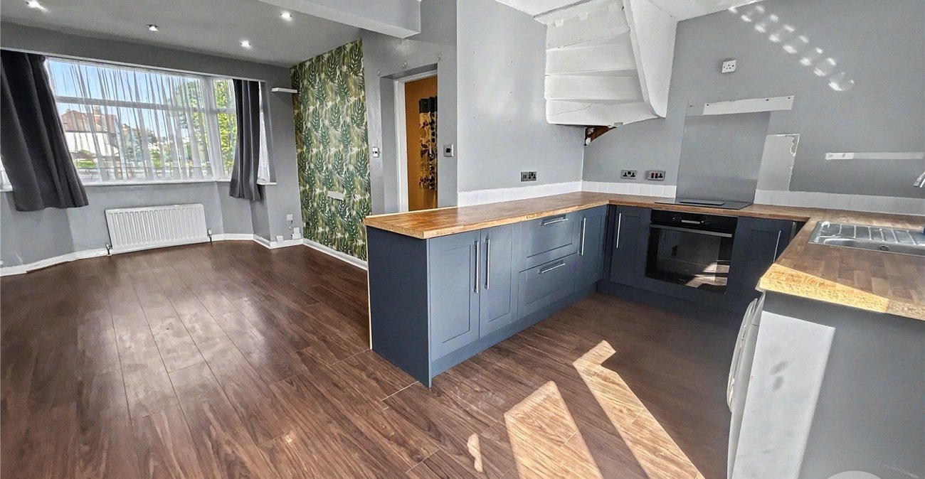 3 bedroom house for sale in Sidcup | Robinson Jackson