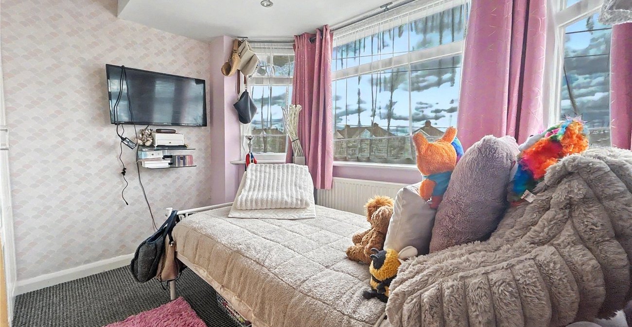 3 bedroom house for sale in Sidcup | Robinson Jackson