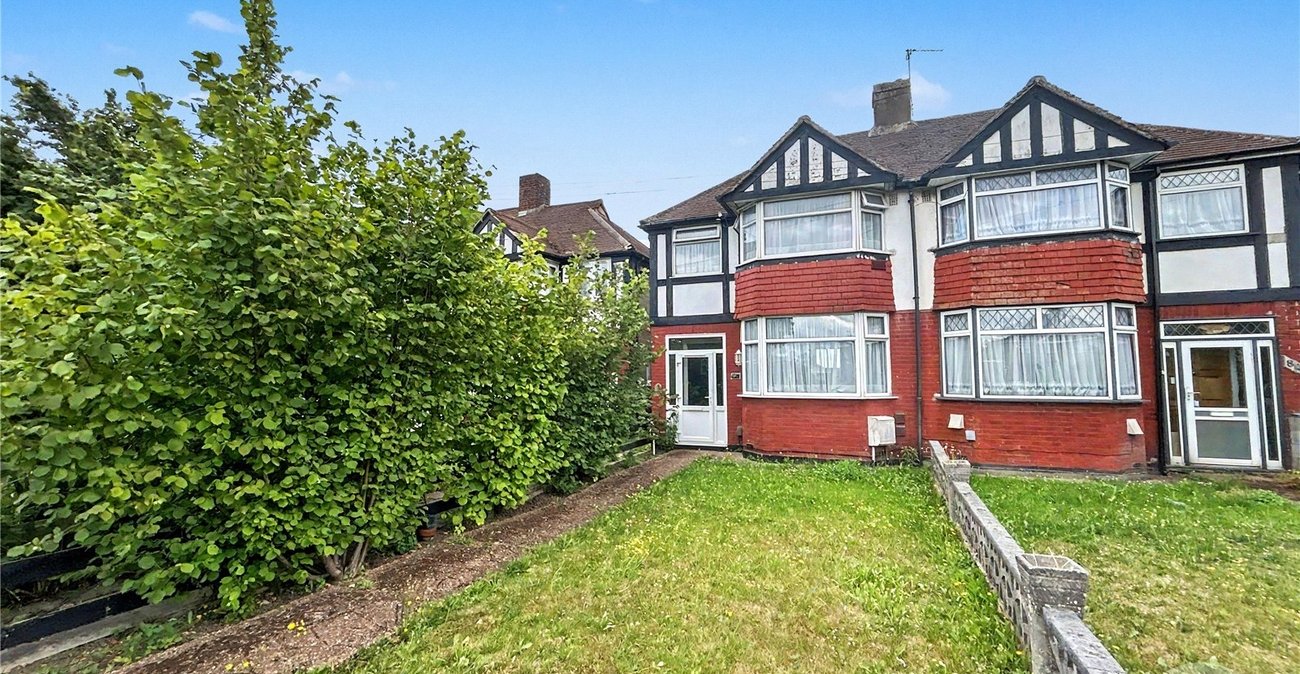 3 bedroom house for sale in Sidcup | Robinson Jackson