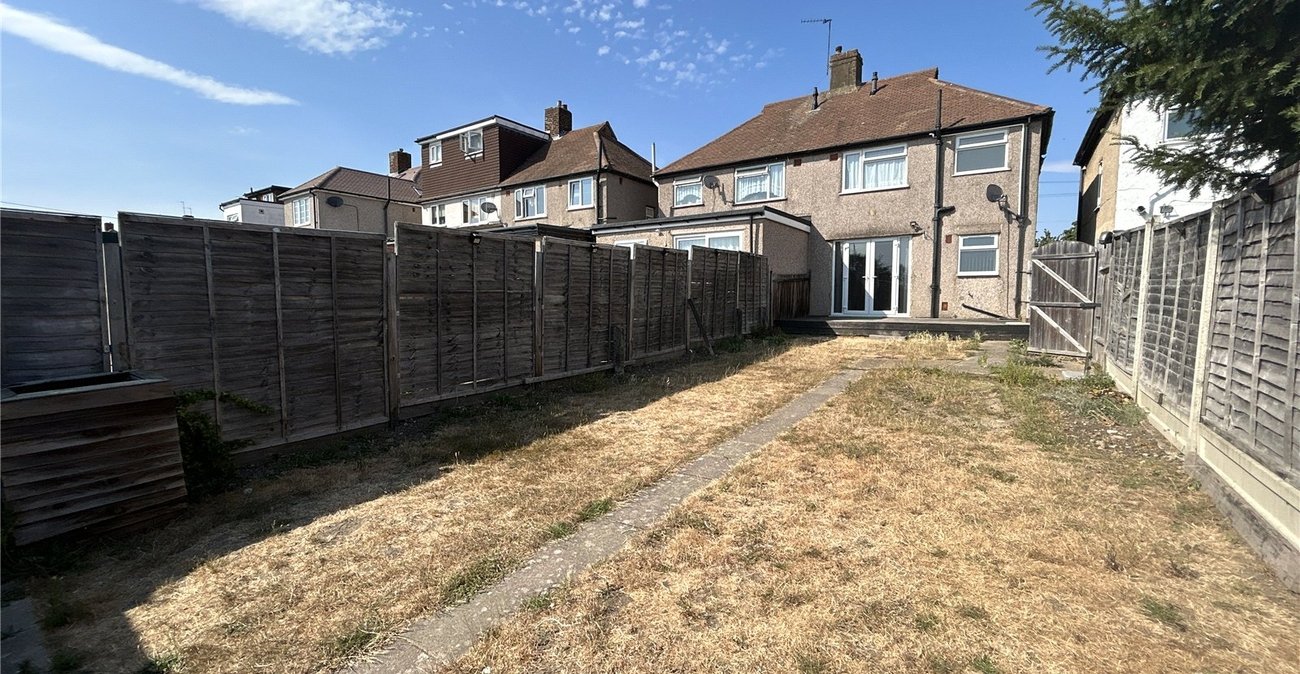 3 bedroom house for sale in Sidcup | Robinson Jackson