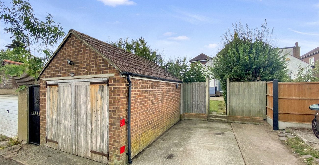 4 bedroom house for sale in Sidcup | Robinson Jackson