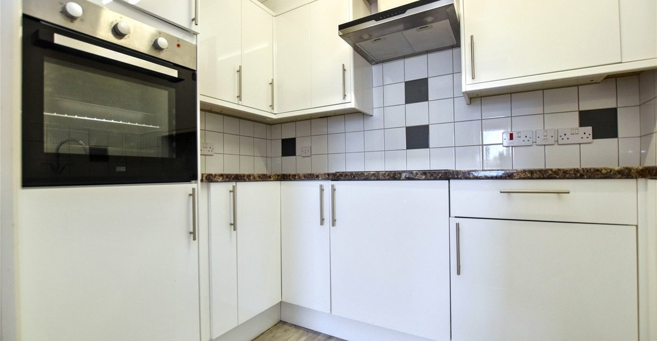 2 bedroom property for sale in Bexleyheath | Robinson Jackson