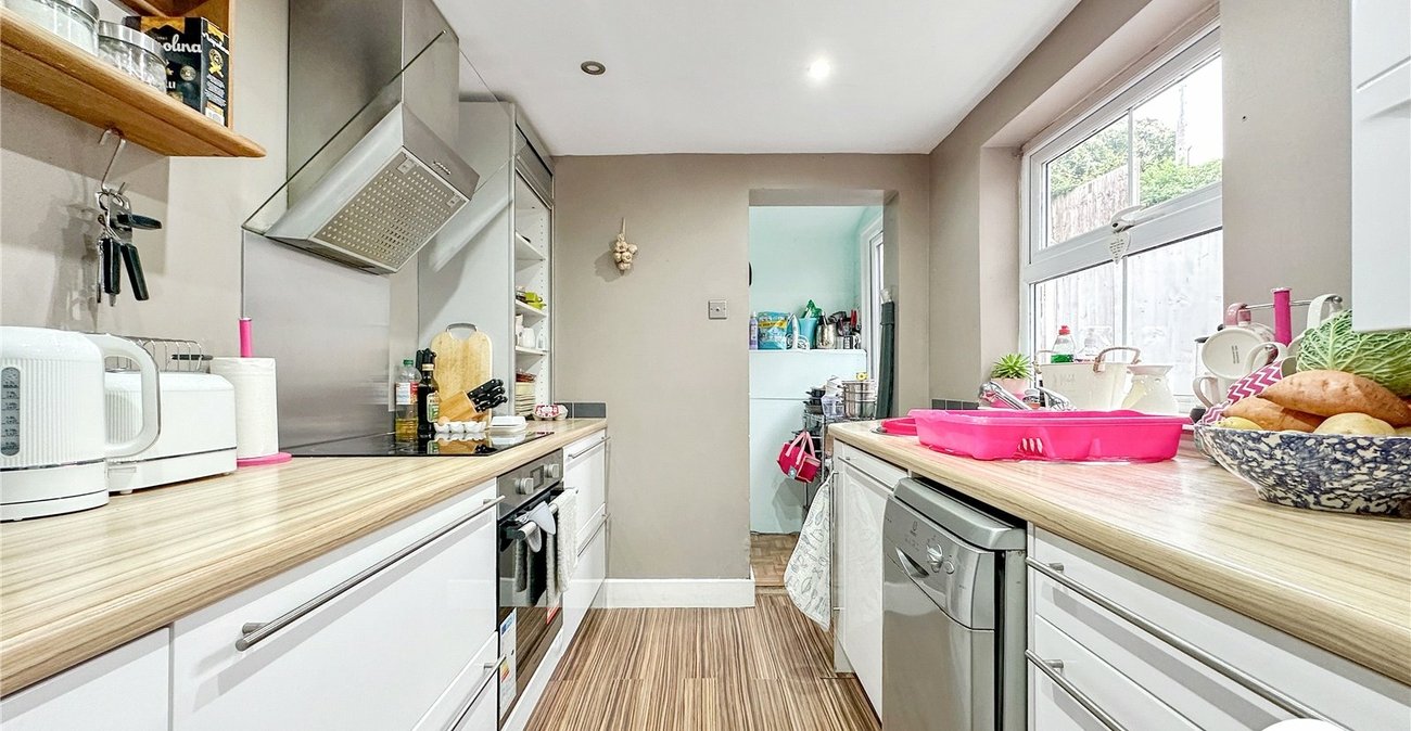 2 bedroom house for sale in Chatham | Robinson Michael & Jackson