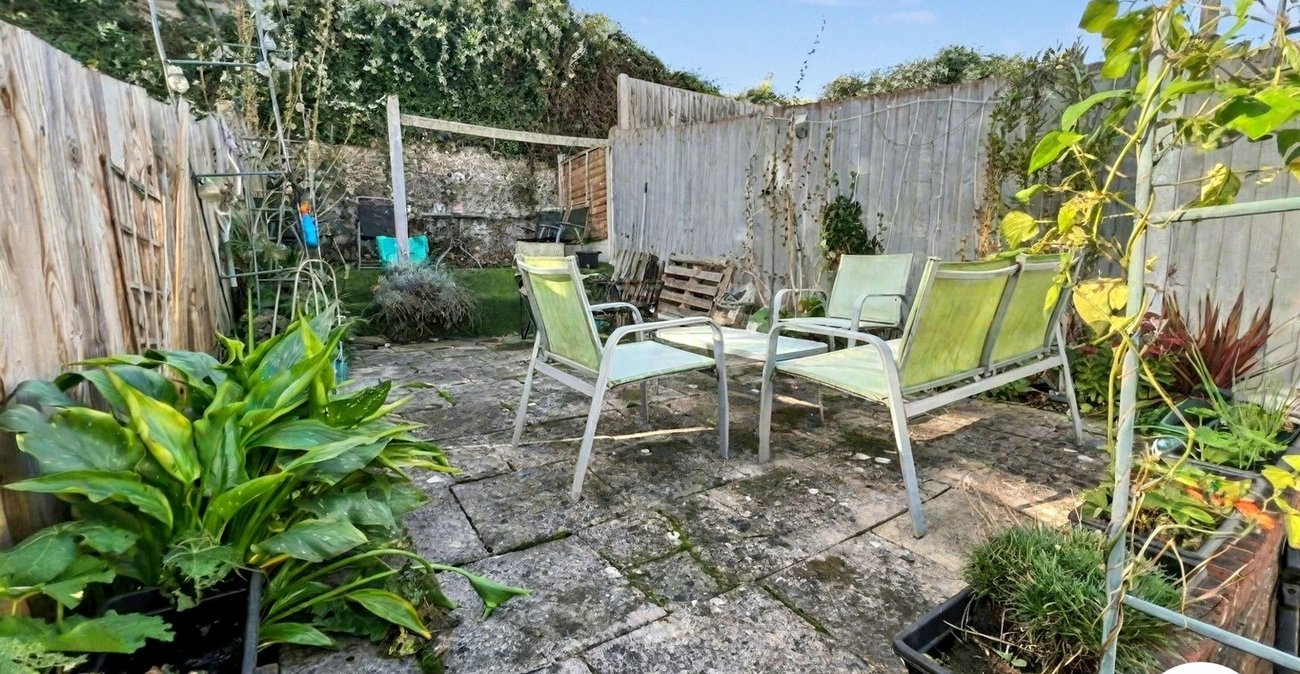 2 bedroom house for sale in Chatham | Robinson Michael & Jackson