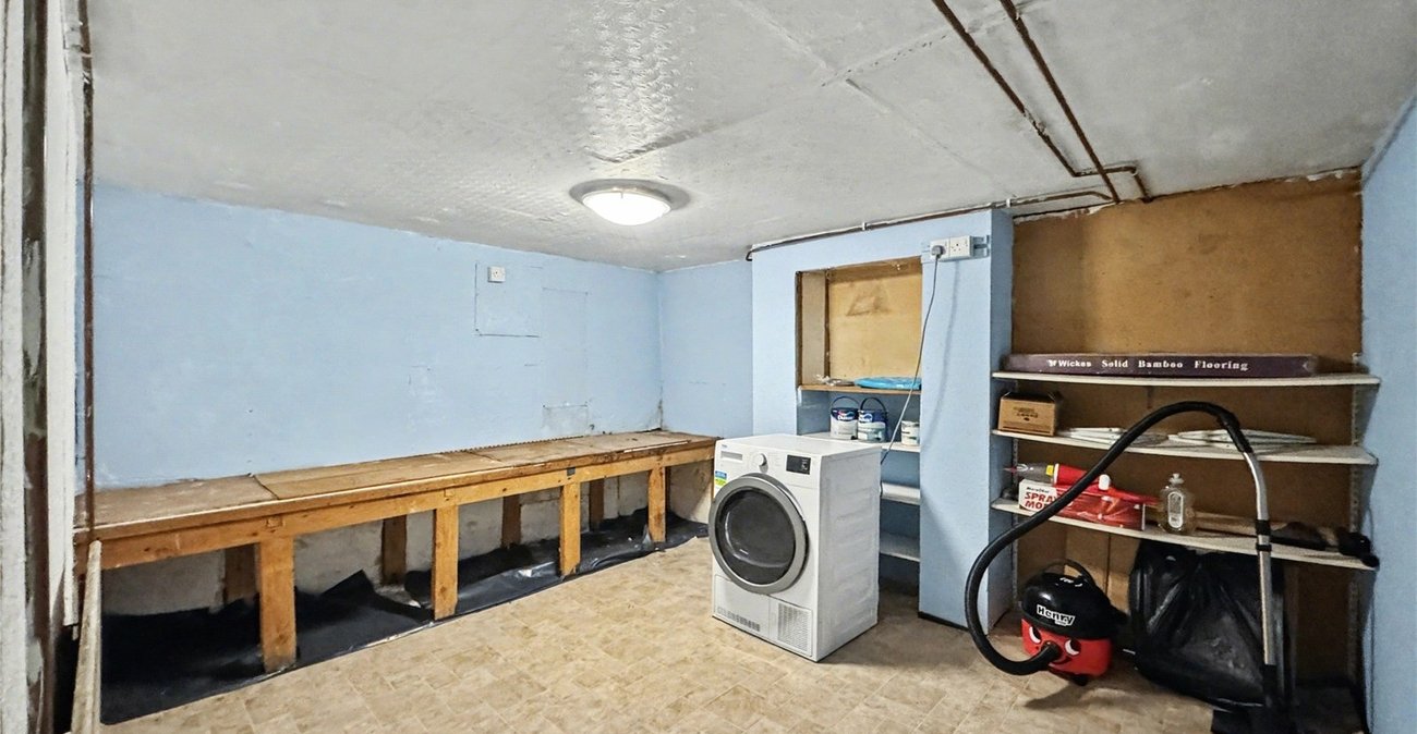 3 bedroom house for sale in Gillingham | Robinson Michael & Jackson