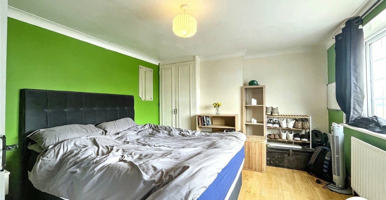 2 bedroom property for sale in Sittingbourne | Robinson Michael & Jackson