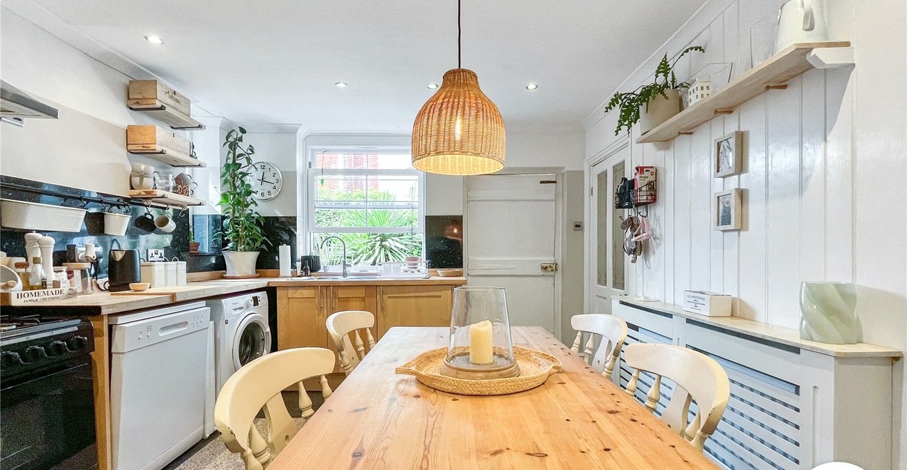 3 bedroom house for sale in Sittingbourne | Robinson Michael & Jackson