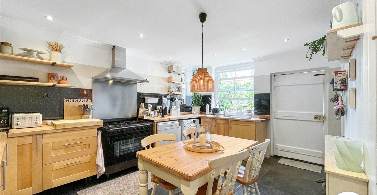 3 bedroom house for sale in Sittingbourne | Robinson Michael & Jackson