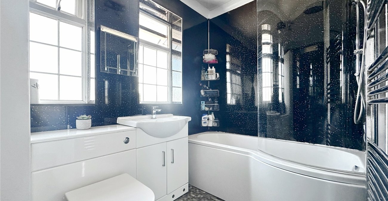 4 bedroom house for sale in Gillingham | Robinson Michael & Jackson