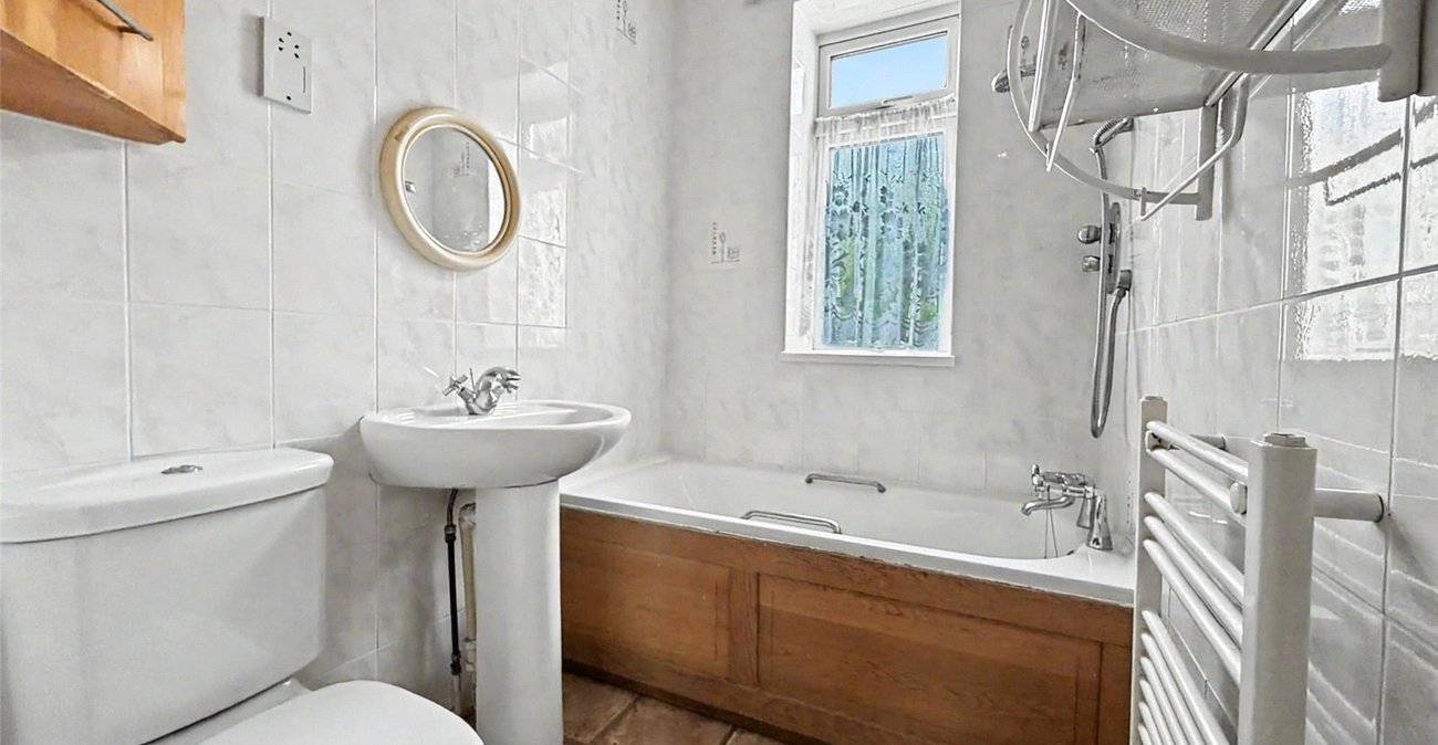 3 bedroom bungalow for sale in Gillingham | Robinson Michael & Jackson