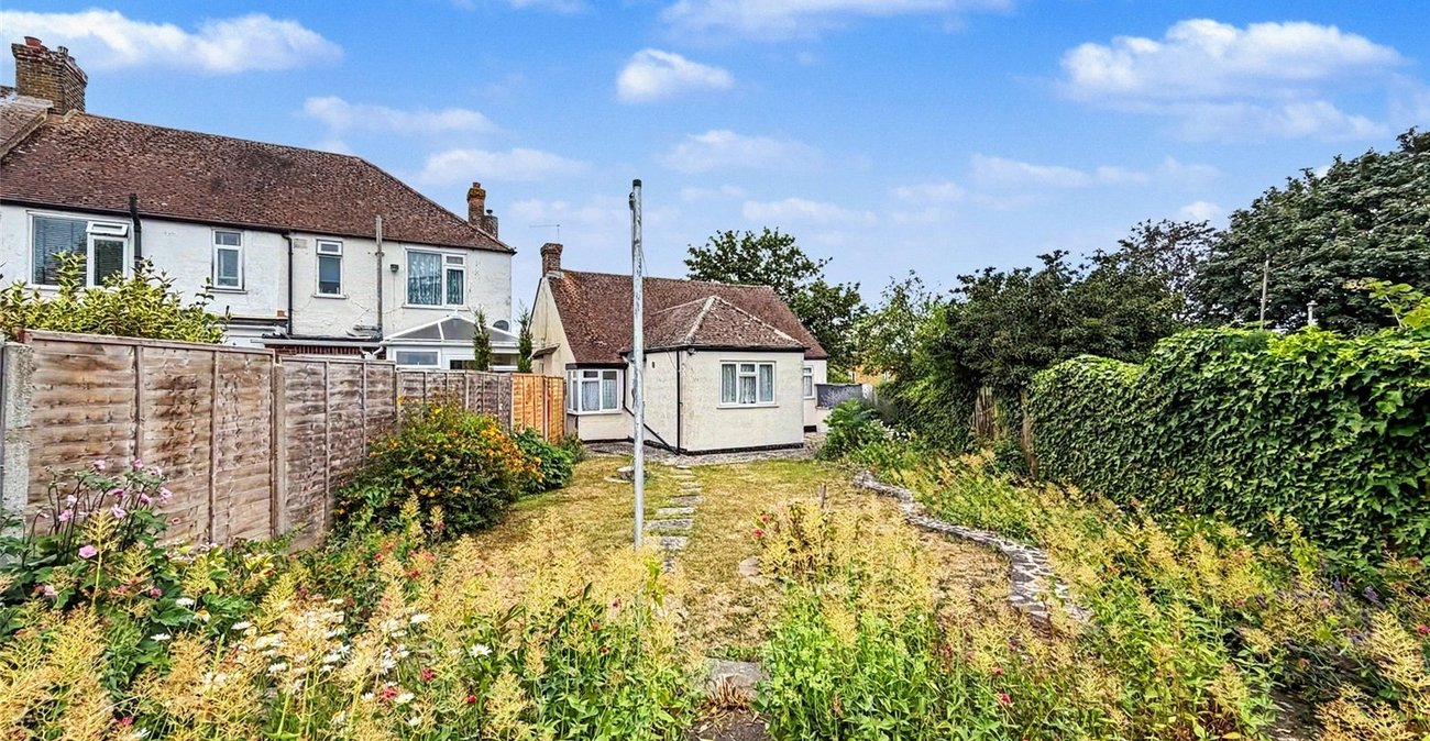 3 bedroom bungalow for sale in Gillingham | Robinson Michael & Jackson