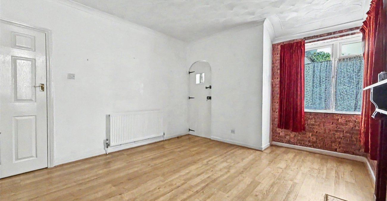 3 bedroom bungalow for sale in Gillingham | Robinson Michael & Jackson