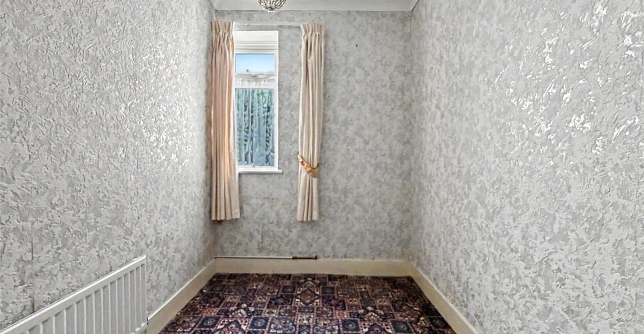 3 bedroom bungalow for sale in Gillingham | Robinson Michael & Jackson