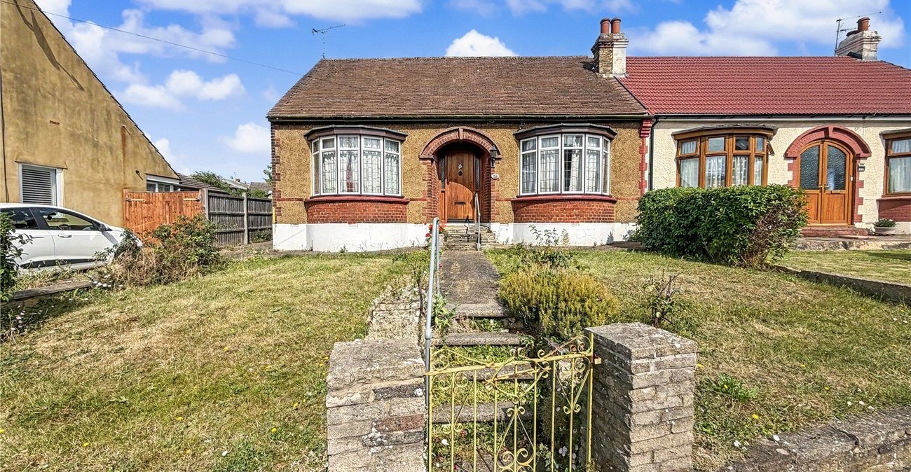 2 bedroom bungalow for sale in Twydall | Robinson Michael & Jackson