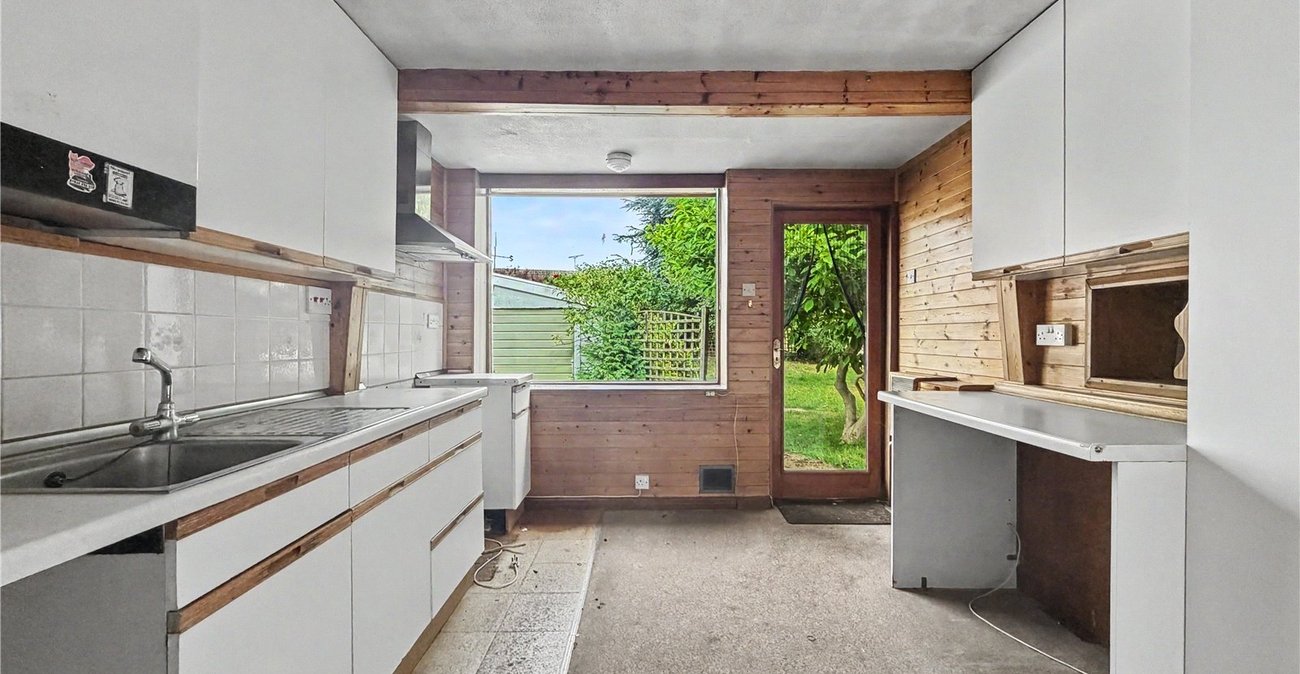 2 bedroom bungalow for sale in Twydall | Robinson Michael & Jackson