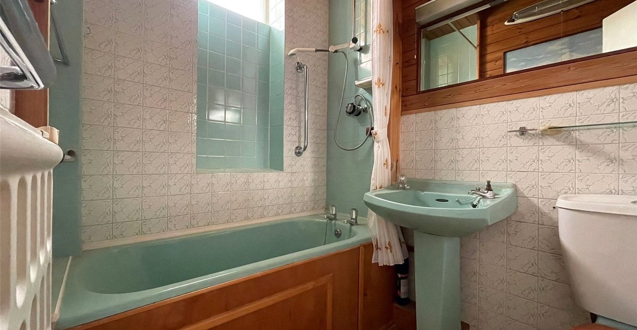 2 bedroom bungalow for sale in Twydall | Robinson Michael & Jackson