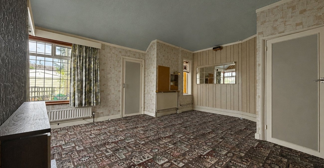 2 bedroom bungalow for sale in Twydall | Robinson Michael & Jackson