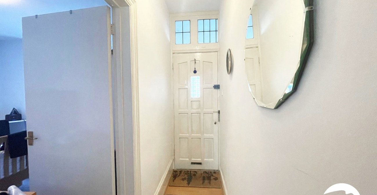 1 bedroom property for sale in London | Robinson Jackson