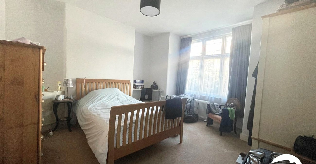 1 bedroom property for sale in London | Robinson Jackson