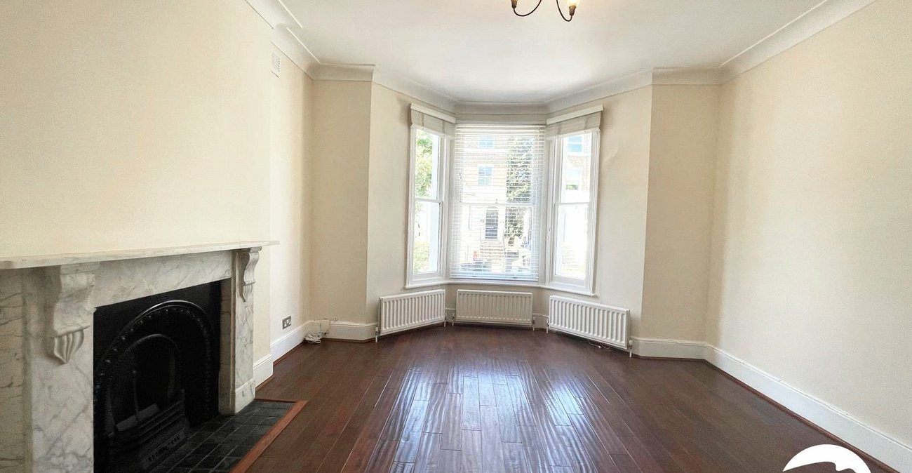 1 bedroom property for sale in London | Robinson Jackson