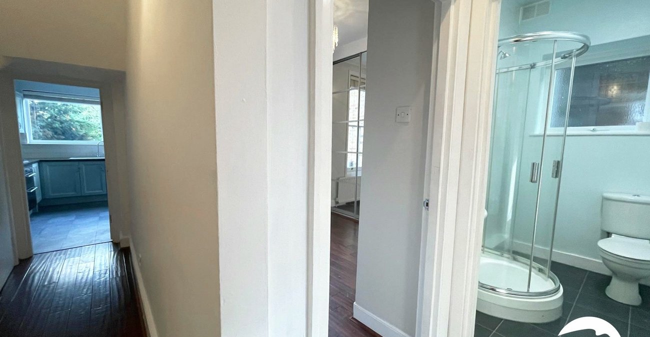 1 bedroom property for sale in London | Robinson Jackson