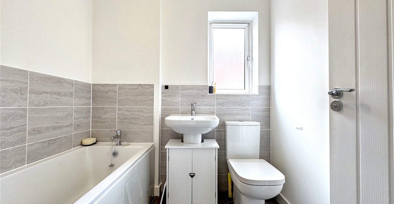 3 bedroom house for sale in Rainham | Robinson Michael & Jackson