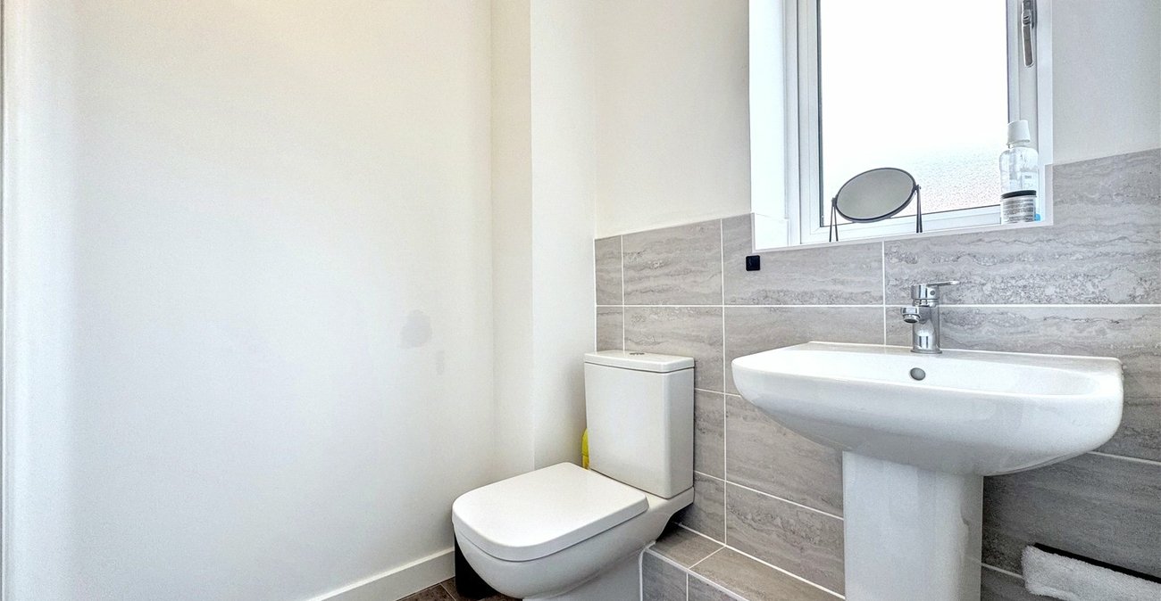 3 bedroom house for sale in Rainham | Robinson Michael & Jackson