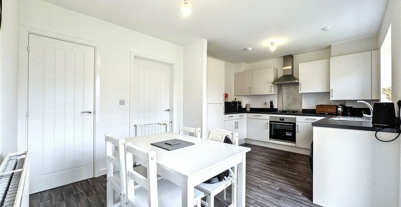 3 bedroom house for sale in Rainham | Robinson Michael & Jackson