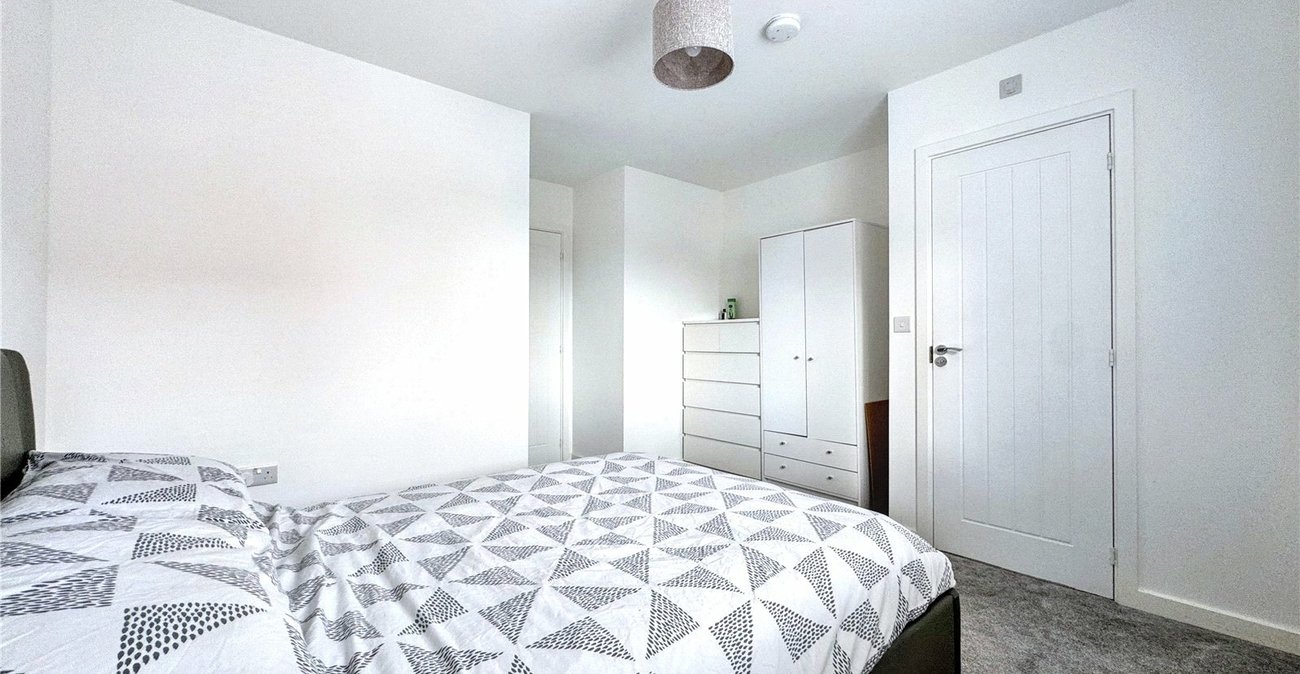 3 bedroom house for sale in Rainham | Robinson Michael & Jackson