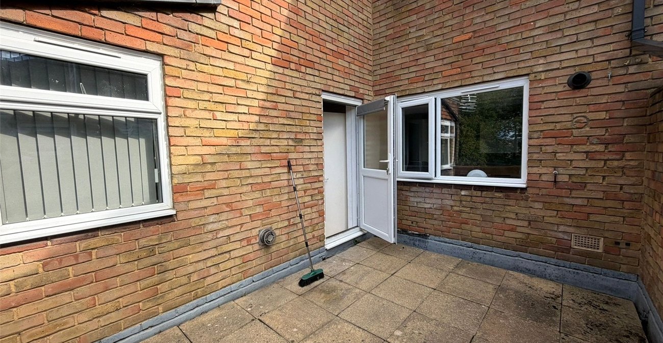 1 bedroom property for sale in Northfleet | Robinson Michael & Jackson