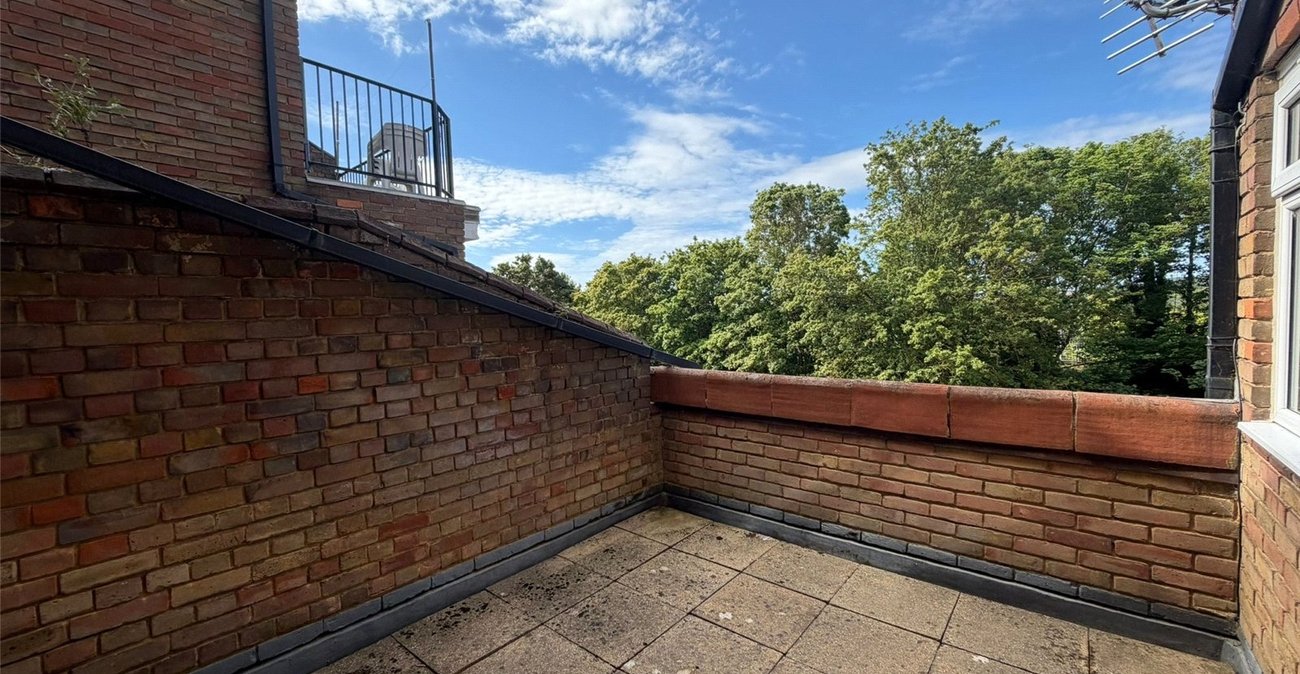 1 bedroom property for sale in Northfleet | Robinson Michael & Jackson