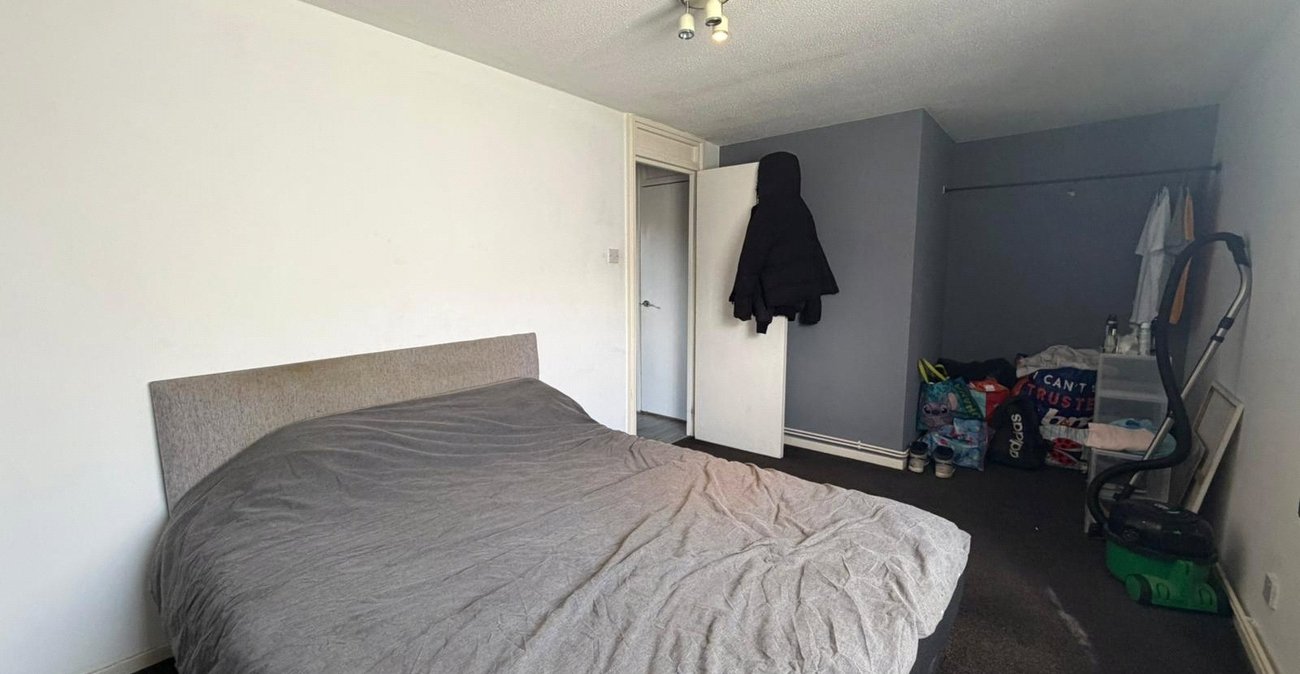 1 bedroom property for sale in Northfleet | Robinson Michael & Jackson