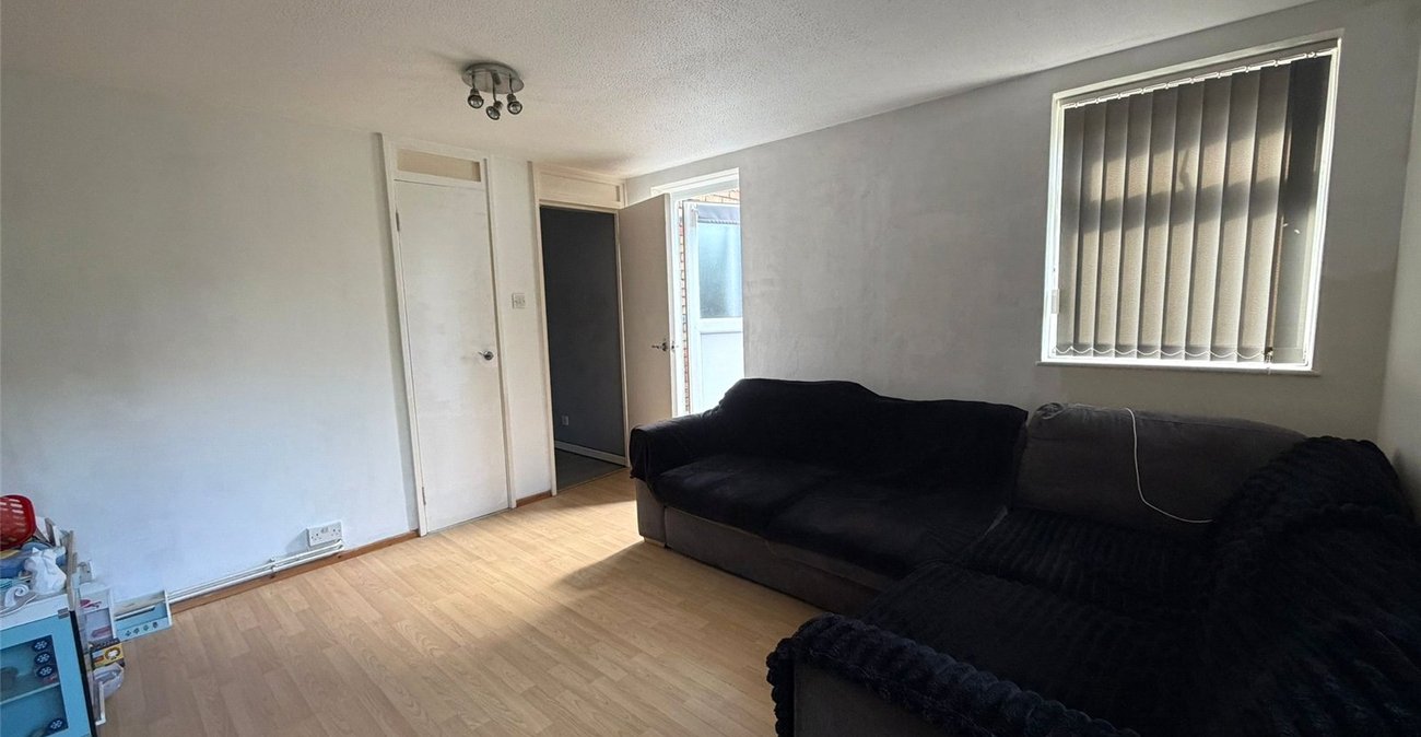 1 bedroom property for sale in Northfleet | Robinson Michael & Jackson