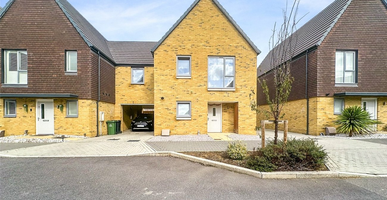 3 bedroom house for sale in Western Cross | Robinson Jackson