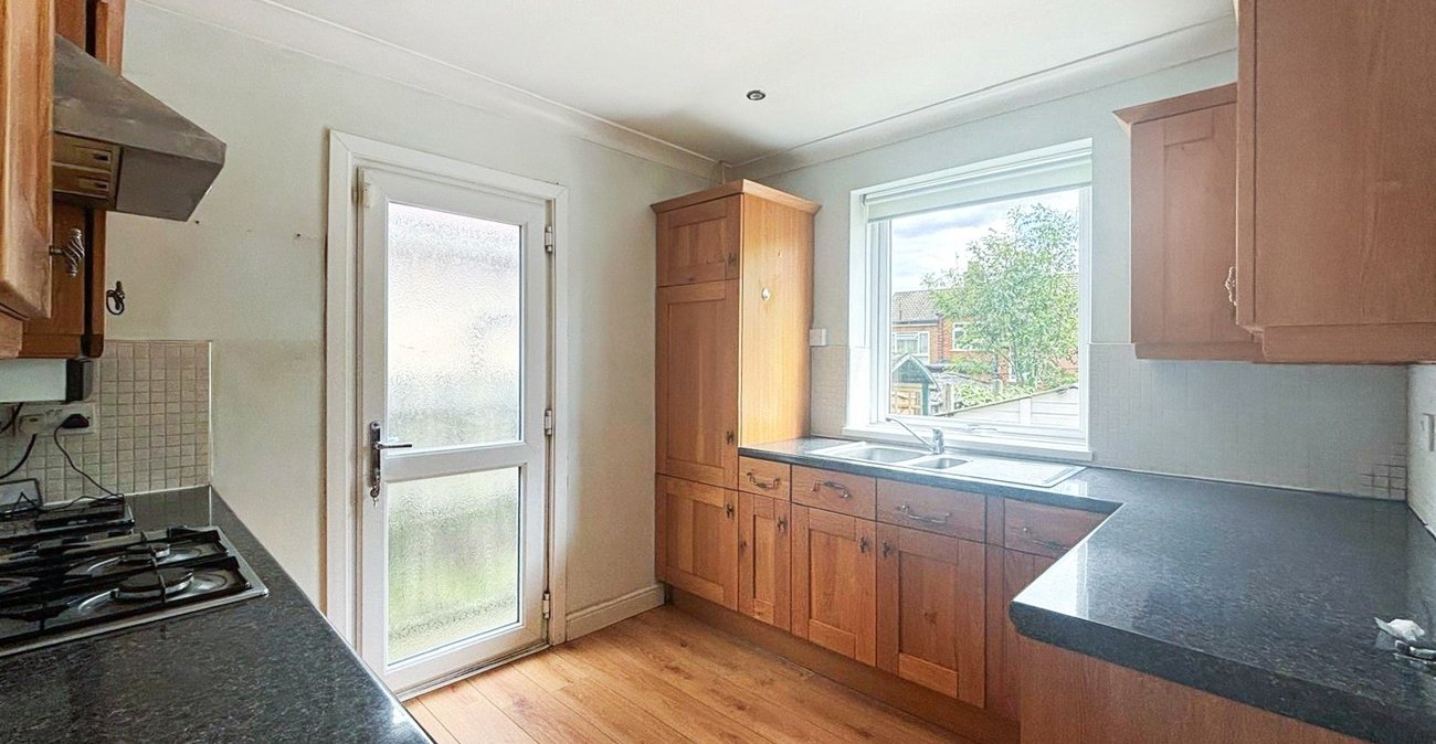 3 bedroom bungalow for sale in Bexley | Robinson Jackson