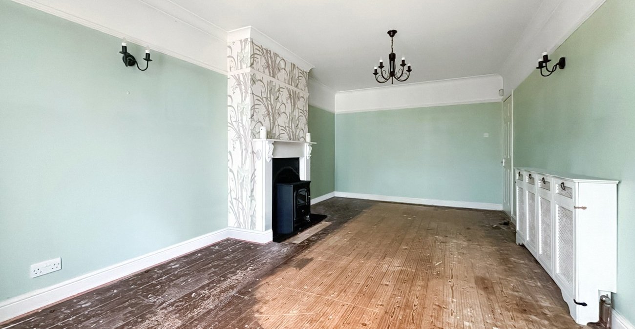 3 bedroom bungalow for sale in Bexley | Robinson Jackson