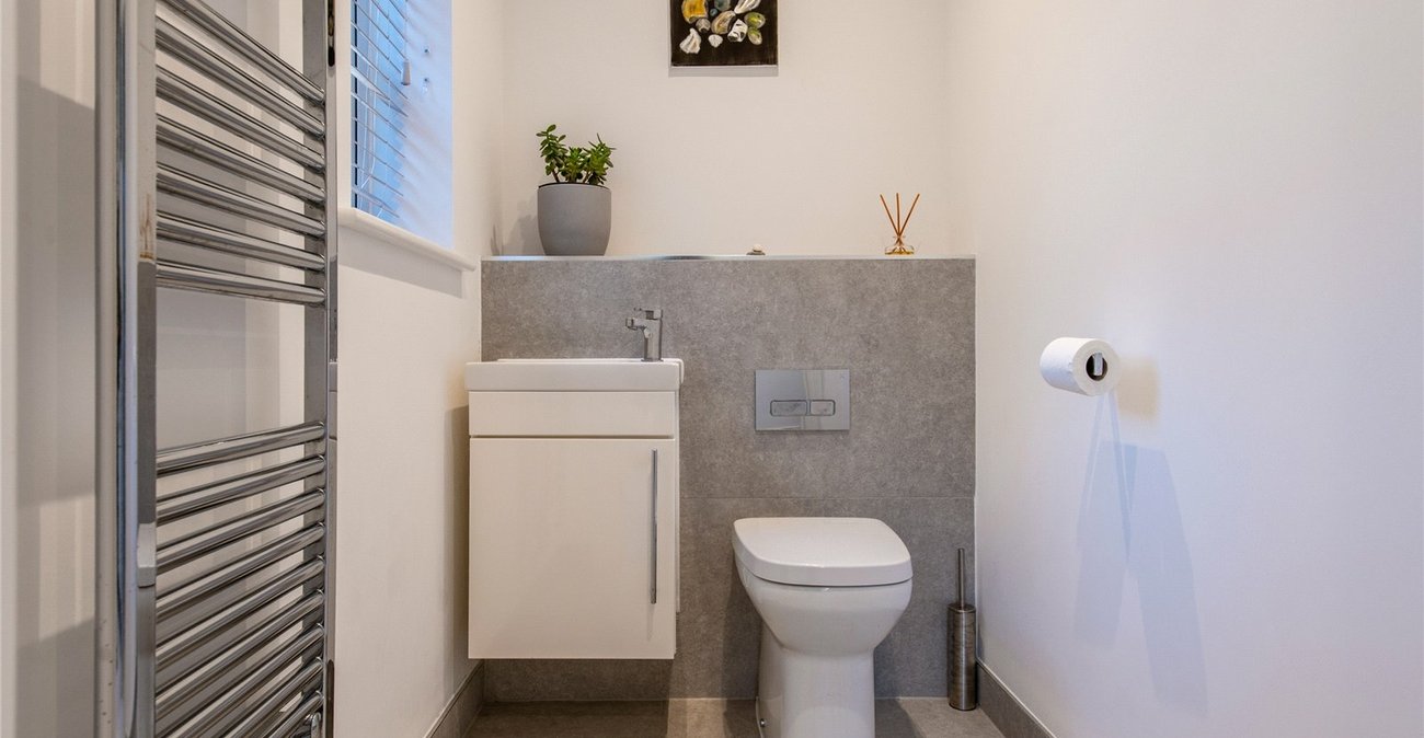 4 bedroom house for sale in Newington | Robinson Michael & Jackson