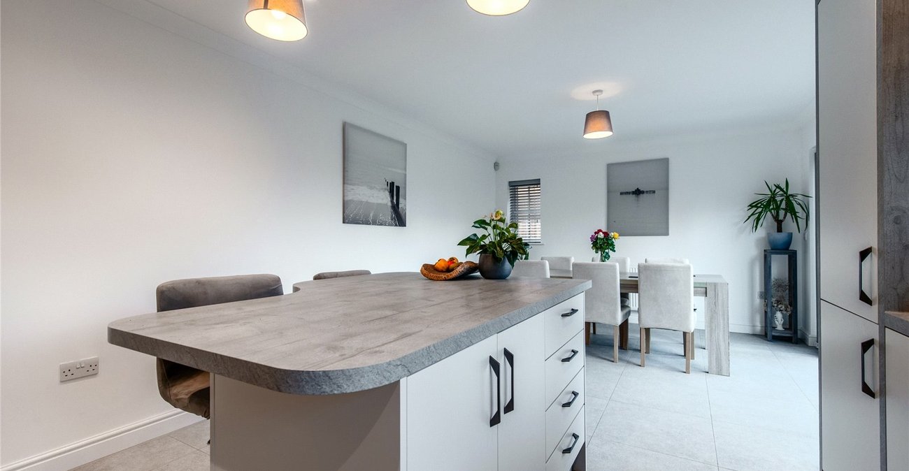 4 bedroom house for sale in Newington | Robinson Michael & Jackson